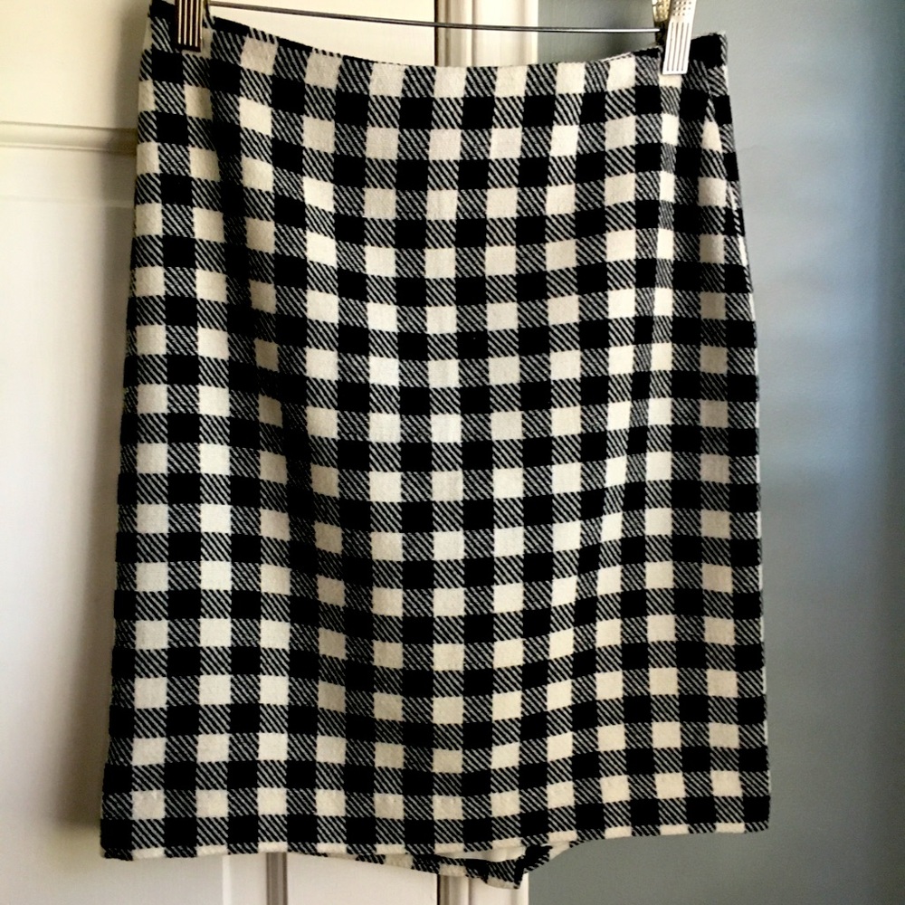 Talbots  Black and White checkered Skirt sz4